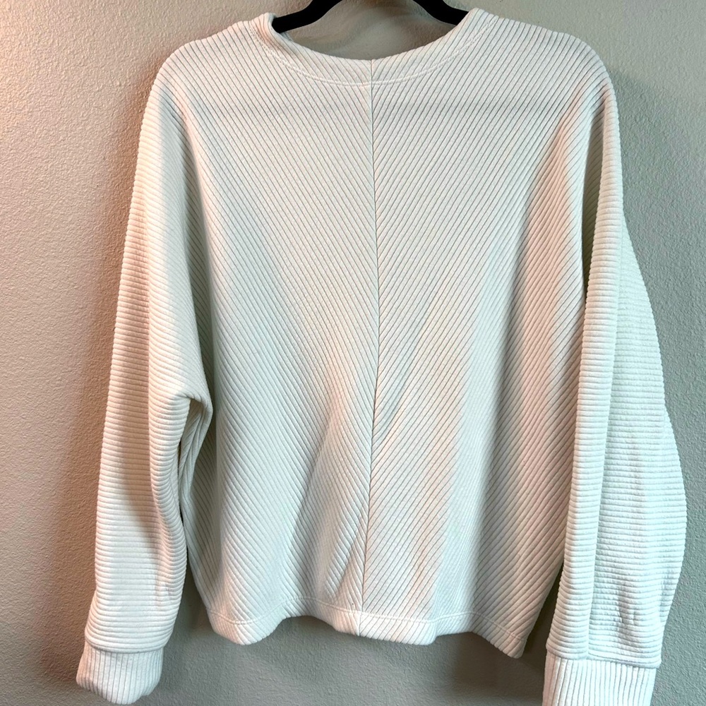Target pullover; size medium
